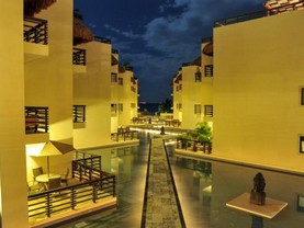 Aldea Thai 2236, Playa del Carmen