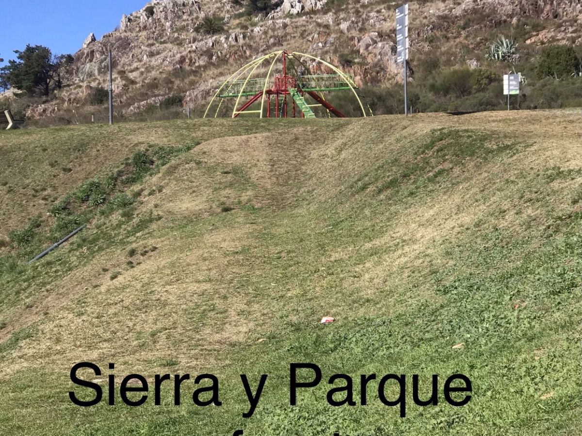 PILETA,cochera,wifi,frente sierra y cerca centro!, Tandil
