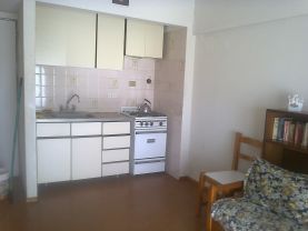 DEPTO 2 A. centro 4 PERS. A 1 C/ MAR $9500.-, San Clemente del Tuyú