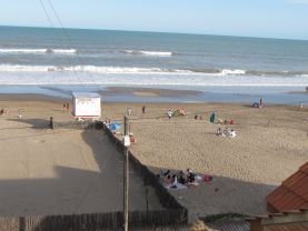 Departamento sobre Playa Frente al Mar 6 personas, Villa Gesell