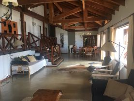 CASA 10 PAX BARRIO CERRADO CON COSTA DE LAGO , Bariloche