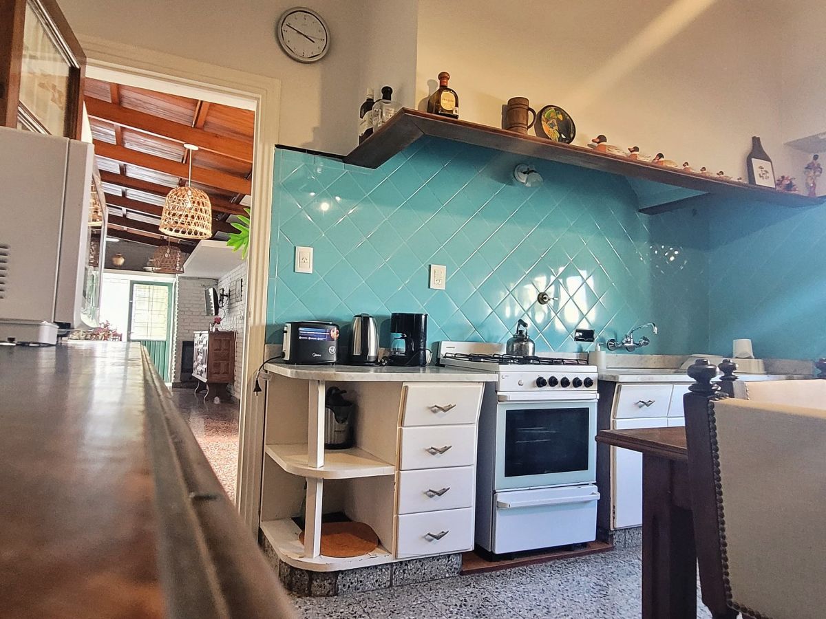 Casa con pileta hasta 12 personas, Tandil