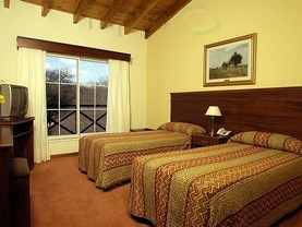 La Campiña Club Hotel, Santa Rosa