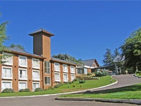 Howard Johnson, Villa General Belgrano