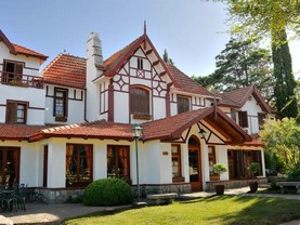 Hostal L' Hirondelle, La Falda