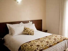 Apartasuites Torre Poblado, Medellín