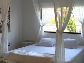 V.A.G. Ensuites, Medellín