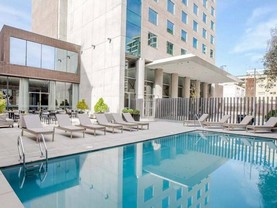 Atton Vitacura, Santiago