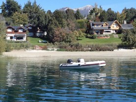 Cabañas Bahia Protegida - Costa de Lago, Bariloche