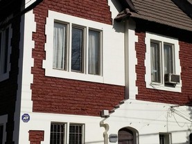 Bed and Wine, Santiago