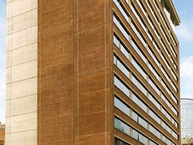 Atton El Bosque, Santiago