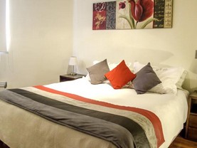 San Ignacio Suite Apartments, Santiago