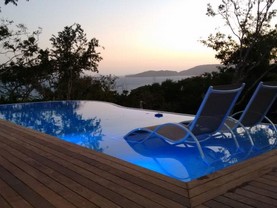 Gringos B&B, Armação dos Búzios