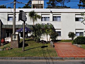 A saint etienne, Punta del Este