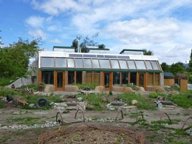 Earthship Patagonia Eco Accommodations, El Bolsón
