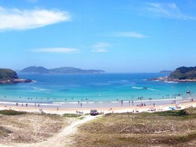 Casa Triplex no Peró, Cabo Frio