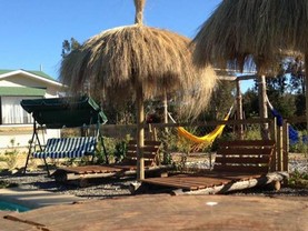 Cabañas & Club Montañita, Algarrobo