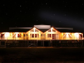 Altos de la Tinta, Villa Paranacito