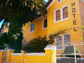 The Yellow House, Quito