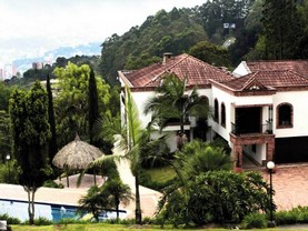 Villa de los Angeles, Medellín