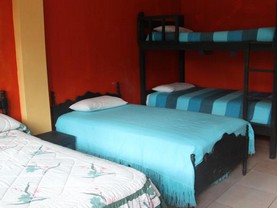 Hostal El Recreo, Baños