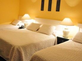 Hotel Urbano, Carmelo