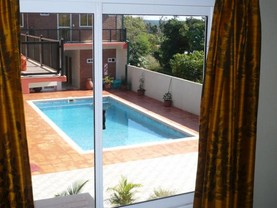 Margarita Hotel, Wanda